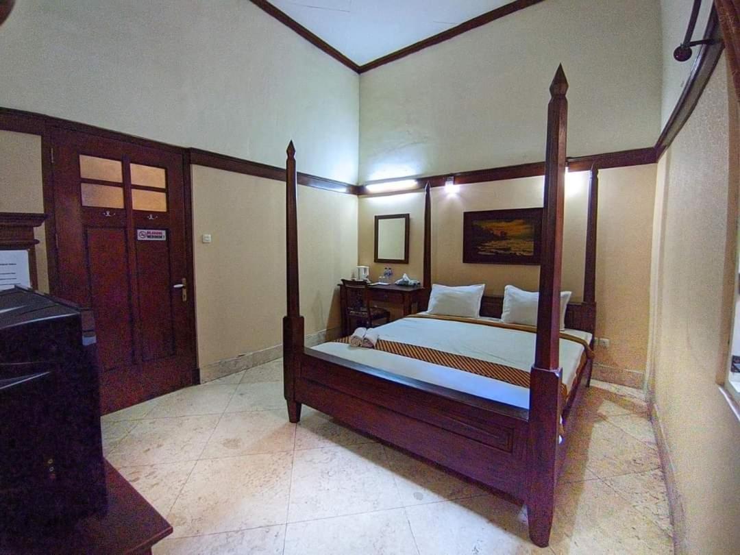 Guest House Teras Solo Syariah Exterior foto